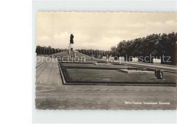Berlin-Treptow Sowjetisches Ehrenmal
