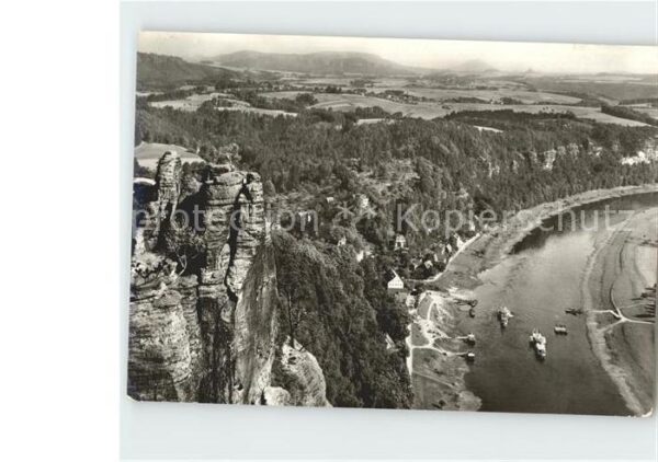 Rathen Saechsische Schweiz Blick vom Basteifelsen