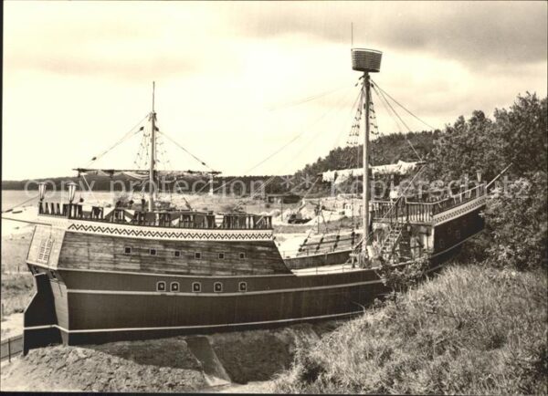 Sassnitz Ostseebad Ruegen Ortsteil Neu Makran Piratenschiff