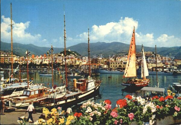 Sanremo Hafen Segelschiffe Panorama