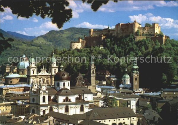 Salzburg Oesterreich Bischofsstadt Altstadt Hohensalzburg