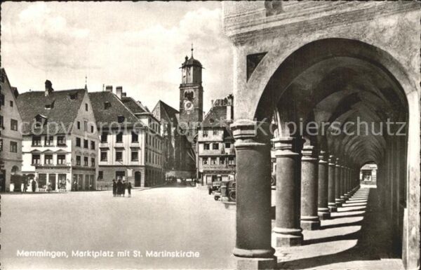 Memmingen Marktplatz mit St Martinskirche