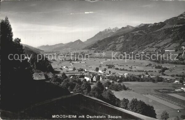 Moosheim Oesterreich Panorama mit Dachstein Gebirge