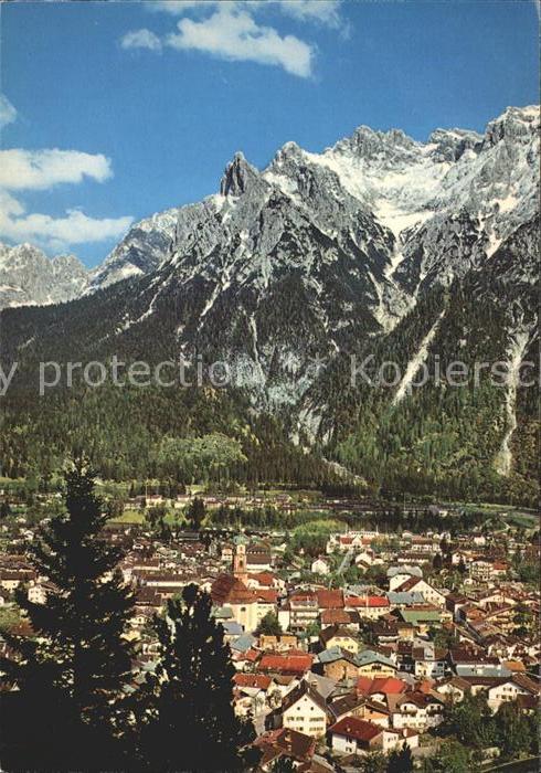 Mittenwald Bayern Höhenluftkurort gegen Karwendelgebirge