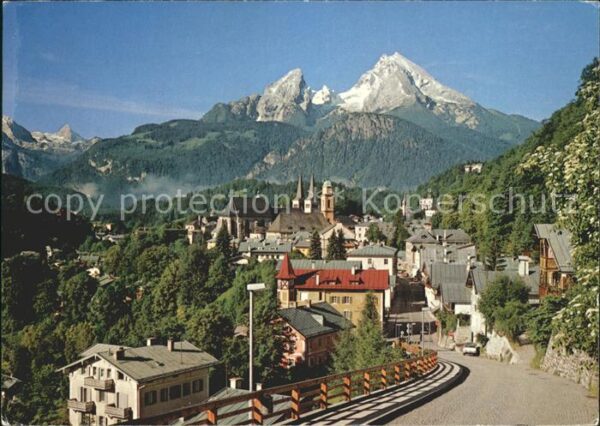 Berchtesgaden Ortsansicht mit Kirche mit Blick zum Wa