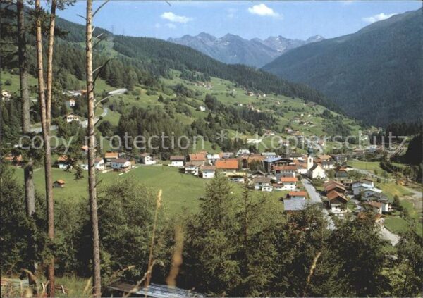 Flirsch Gesamtansicht mit Alpenpanorama