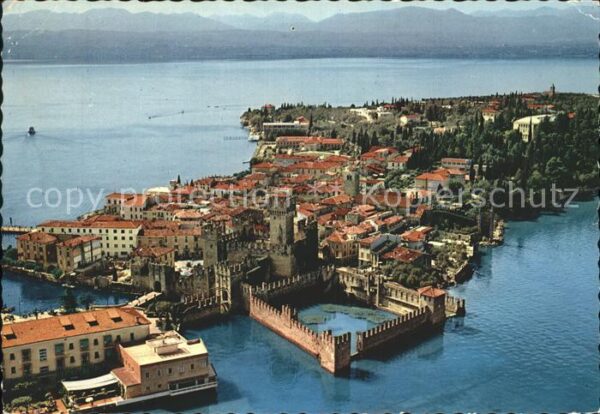 Sirmione Lago di Garda Veduta aerea