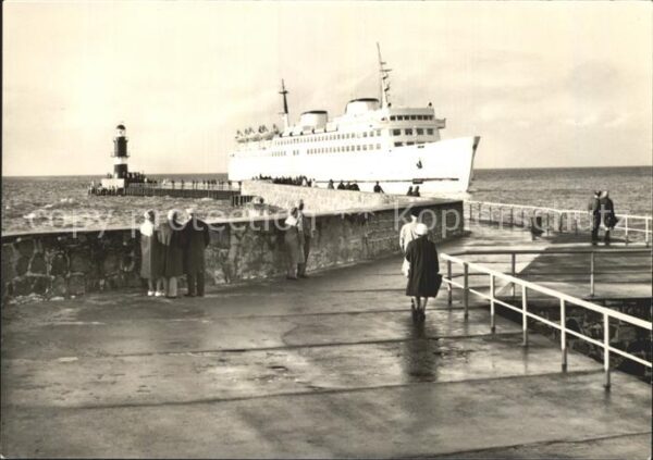 Faehre Ferry Bac Traghetto-- Warnemünde