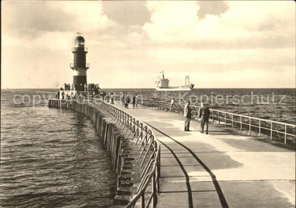 Leuchtturm Lighthouse Warnemünde Mole