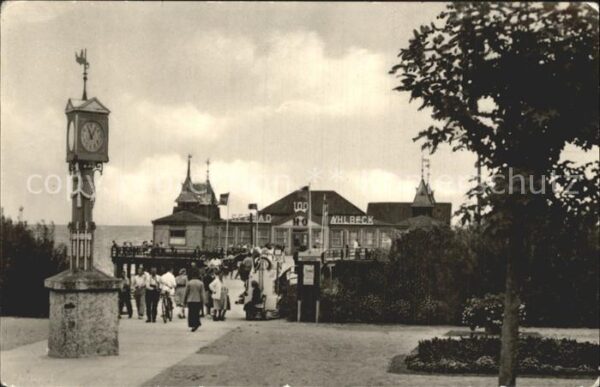 Ahlbeck Ostseebad Promenade mit Seebrücke