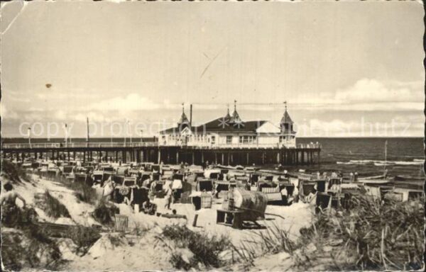 Ahlbeck Ostseebad Strand mit Seebrücke
