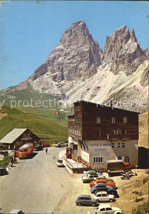 Dolomiti Rifugio Maria Flora Passo di Sella