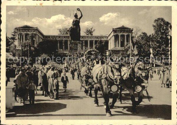 Muenchen Pferdewagen Bavaria Ruhmeshalle