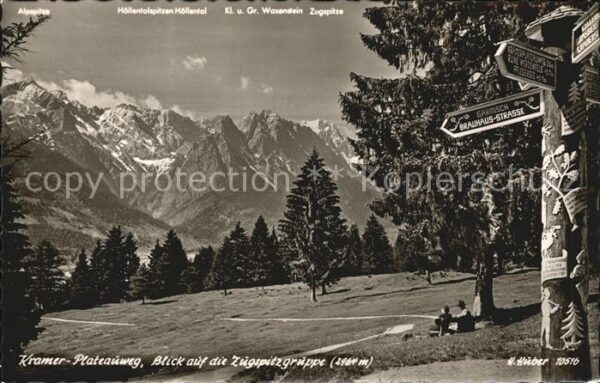 Garmisch-Partenkirchen Kramer Plateauweg mit Zugspitzgruppe