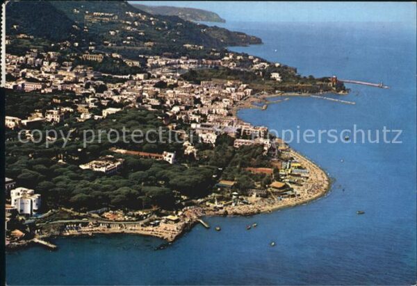 Ischia Fliegeraufnahme Porto