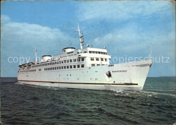 Faehre Ferry Bac Traghetto-- Fährschiff Warnemünde