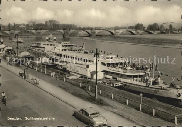 Motorschiffe Dresden Schiffsanlegestelle