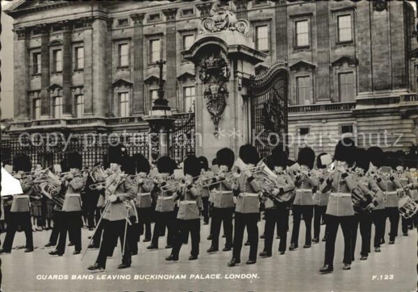 Leibgarde Wache Guards Band Buckingham Palace London