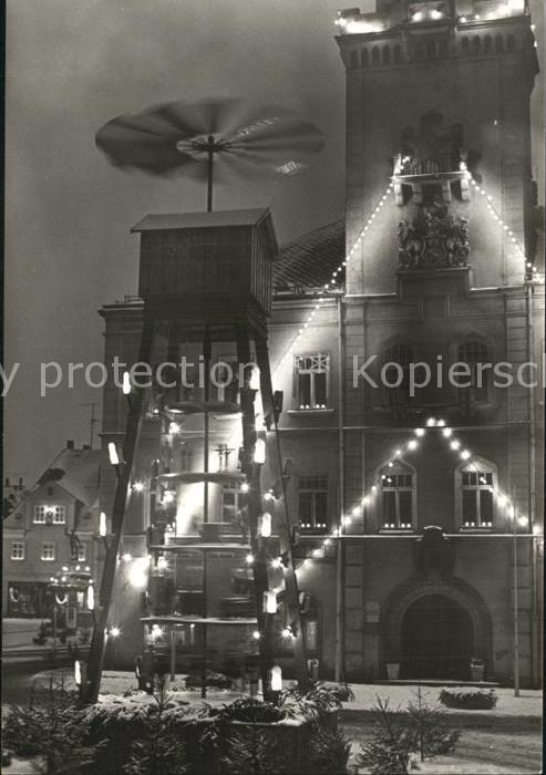 Schneeberg Erzgebirge Weihnachtspyramide Rathaus