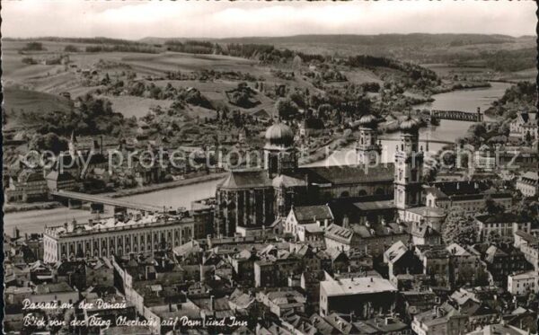 Passau Blick von der Burg Oberhaus auf Dom und