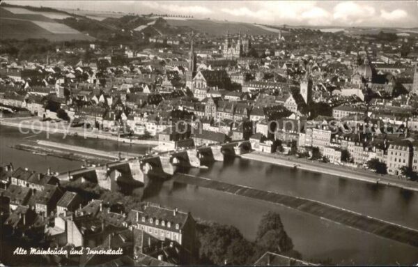 Wuerzburg Fliegeraufnahme Alte Mainbrücke und Inn