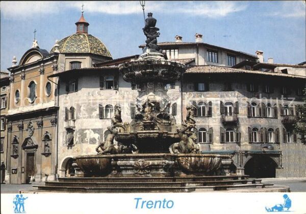 Trento Neptun Brunnen und Rella Haus