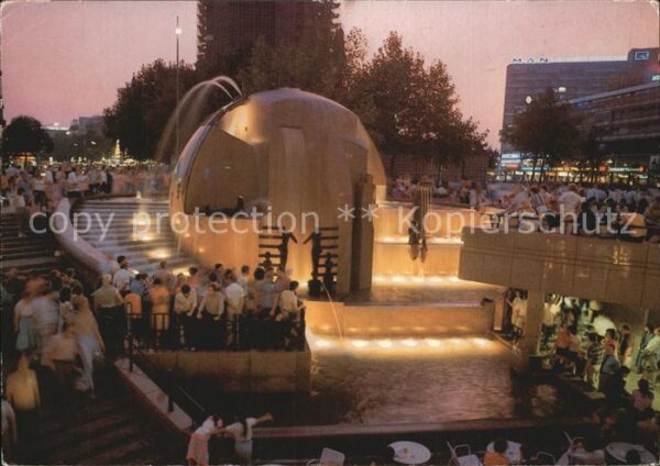 Berlin Brunnen an der Gedächtniskirche
