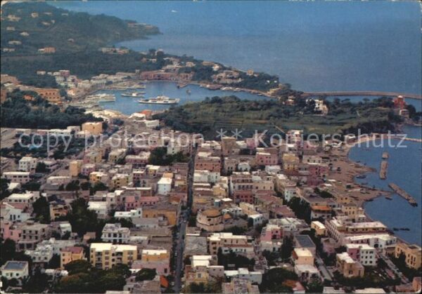 Ischia Il Porto Veduta aerea