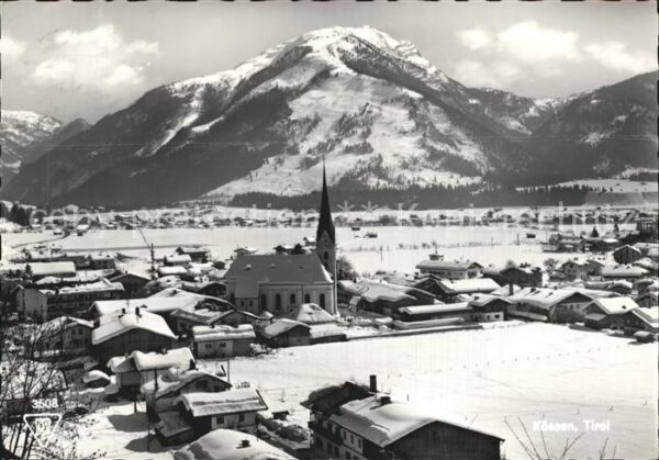 Koessen Tirol Kirchenpartie