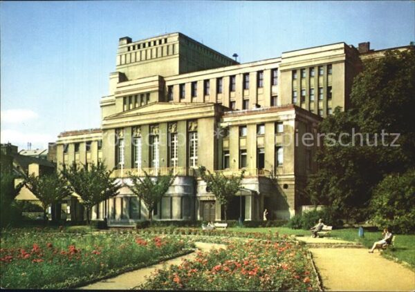 Teplice Divadlo Gebäude mit Park
