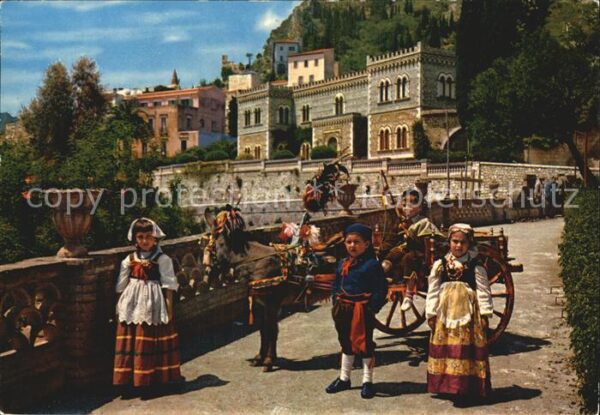 Sizilien Caretto und Kinder in Tracht