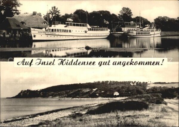 Insel Hiddensee Schiffe der Weissen Flotte Dünen Strand