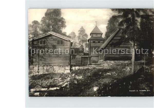 Norwegen Norge Holzhäuser im Wald