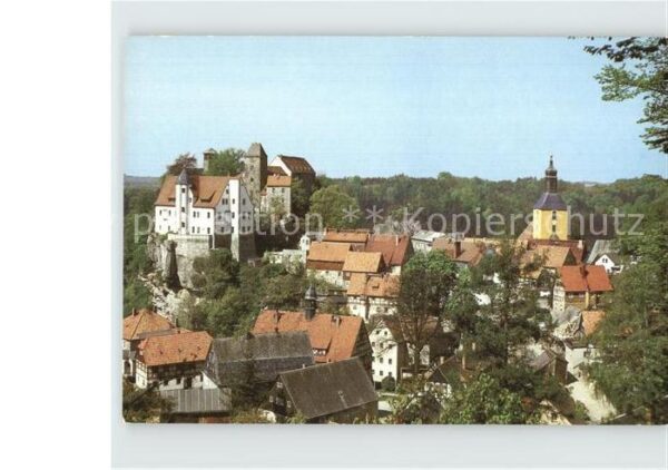 Hohnstein Saechsische Schweiz Stadtbild mit Burg und Kirche Elbsandst