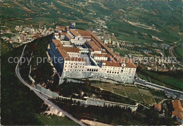 Montecassino Abbazia di Monte Cassino Vista dall aer