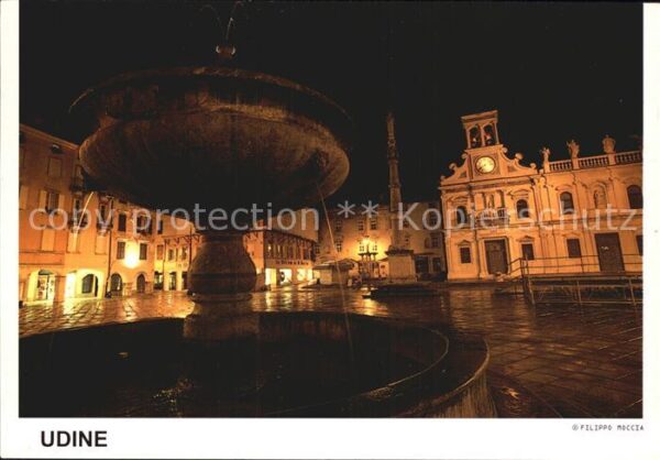 Udine Nachtaufnahme Piazza San Giacomo