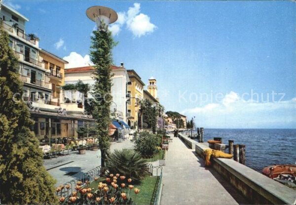 Gardone Garda Lungolado