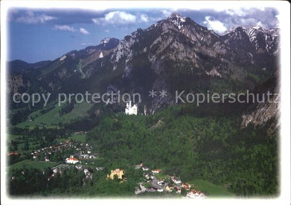 Fuessen Allgaeu Schloss Hohenschwangau Schloss Neuschwa