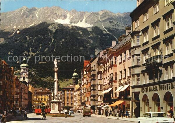 Innsbruck Maria Theresien Strasse mit Nordkette