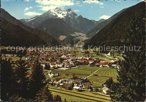 Mayrhofen Zillertal Blick zum Grünberg