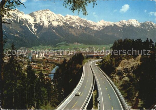 Innsbruck Brenner Autobahn Rumerspitze und Bettel