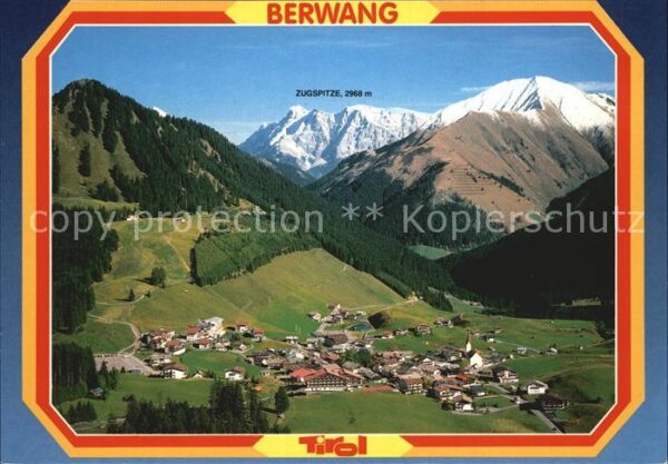 Berwang Tirol Gesamtansicht mit Alpenpanorama Zugspit