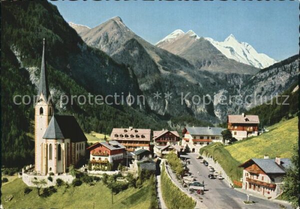 Heiligenblut Kaernten Ortsansicht mit Kirche Grossglockner Ho