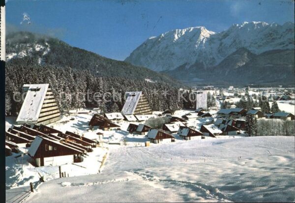 Bad Mitterndorf Sonnenalm mit Grimming Wintersportplatz