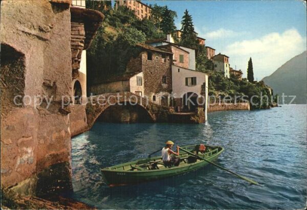 Nesso Lago di Como Häuserpartie am Comersee Boot