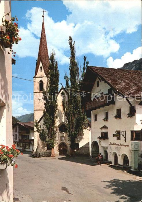 Pfunds Dorfstrasse Kirche