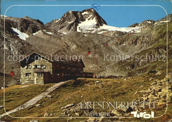 Stubaital Dresdner Hütte mit Blick gegen Schaufel