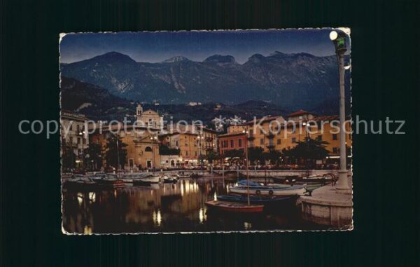 Malcesine Lago di Garda Il porto notturno