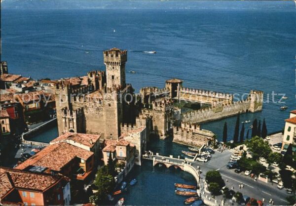 Sirmione Lago di Garda Castello Scaligero Veduta aerea