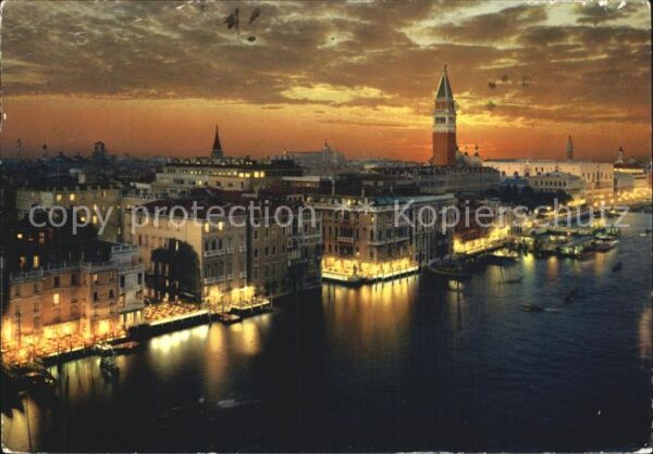 Venezia Venedig di notte Bacino San Marco